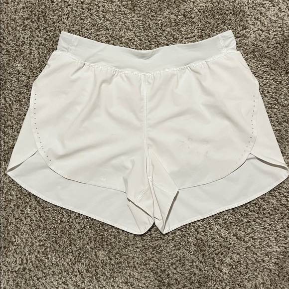 Lululemon Fast and Free High-Rise Classic-Fit Split Short 3" White Size Small - Picture 7 of 7